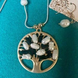 Elegant Gold and Black Tree of Life Pendant Necklace and Earrings